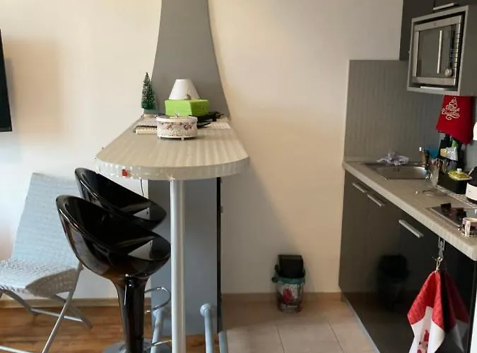 Art Marina Cape-private Host * Равда