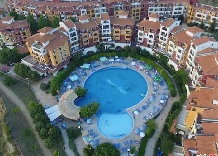 Апартаменти Art Marina Cape-private Host Равда