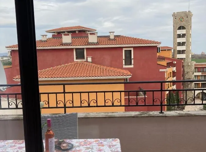 Art Marina Cape-private Host Равда