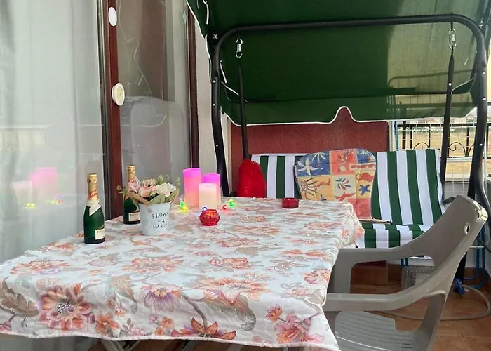 Art Marina Cape-private Host Апартаменти *