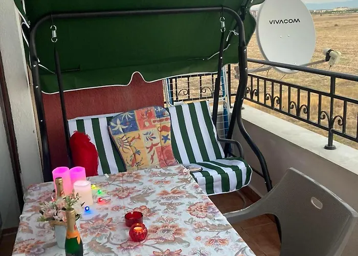 Art Marina Cape-private Host * Равда