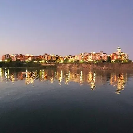 Art Marina Cape-private Host * Равда