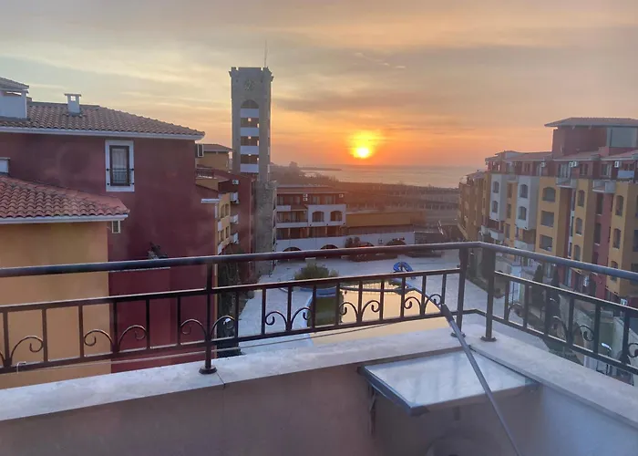 Art Marina Cape-private Host * Равда