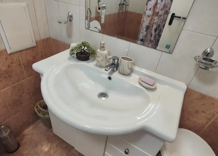 Апартаменти Art Marina Cape-private Host *