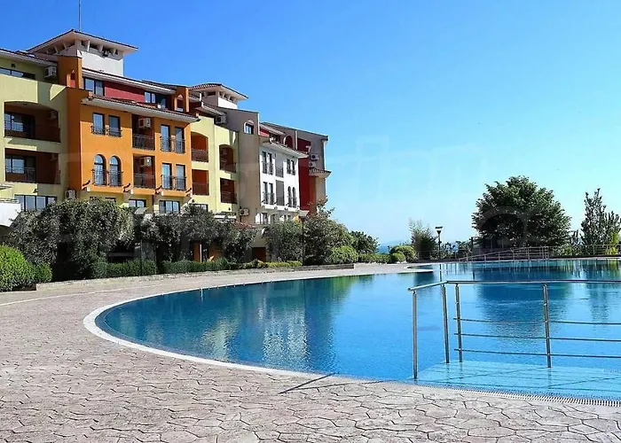 Art Marina Cape-private Host Apartment