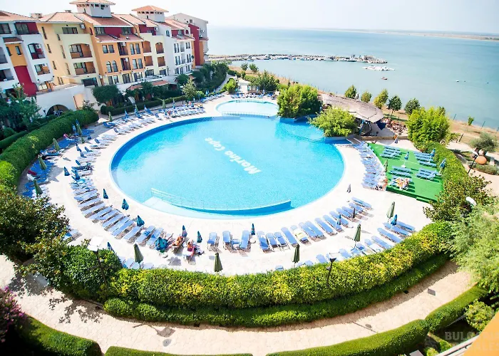 Art Marina Cape-private Host *