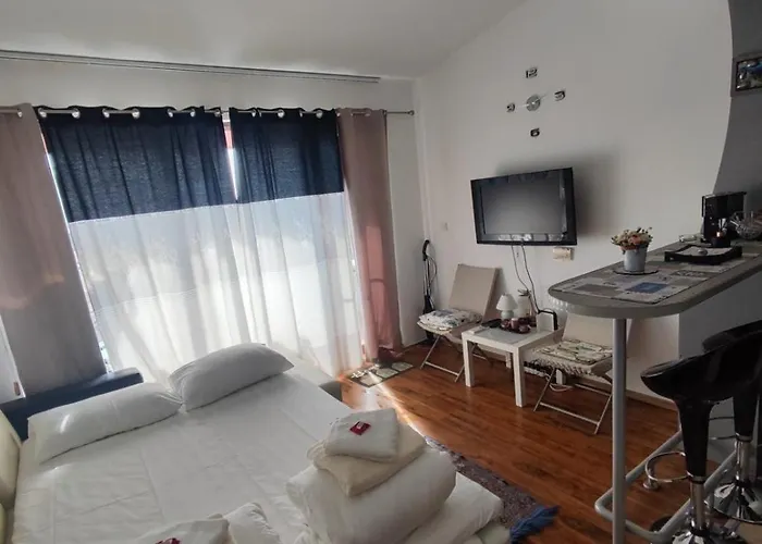 Art Marina Cape-private Host Rawda